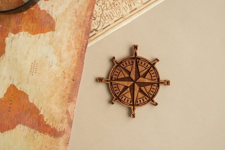 explore theme deco world